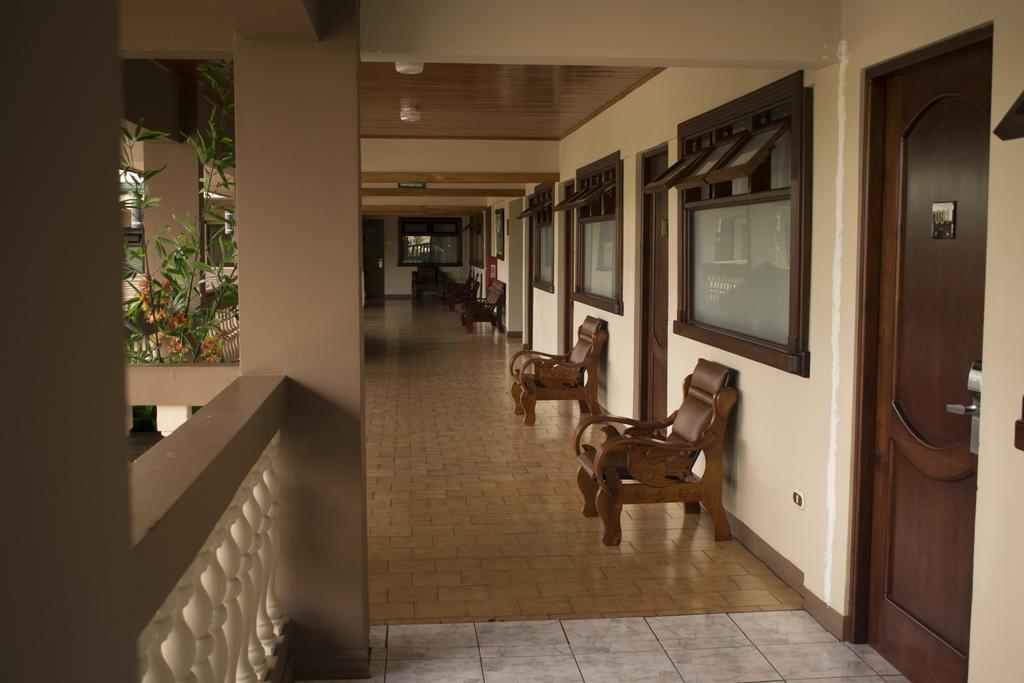 Hotel Suerre Guápiles Exteriér fotografie