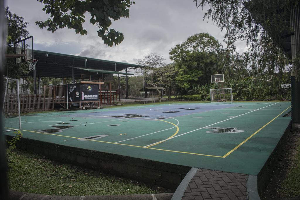 Hotel Suerre Guápiles Exteriér fotografie