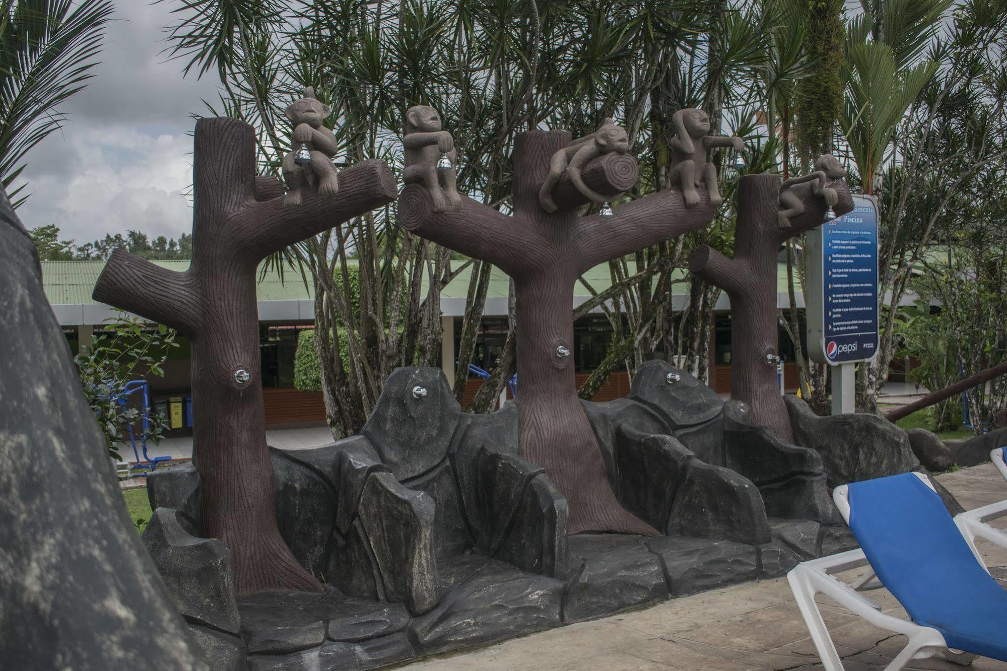 Hotel Suerre Guápiles Exteriér fotografie