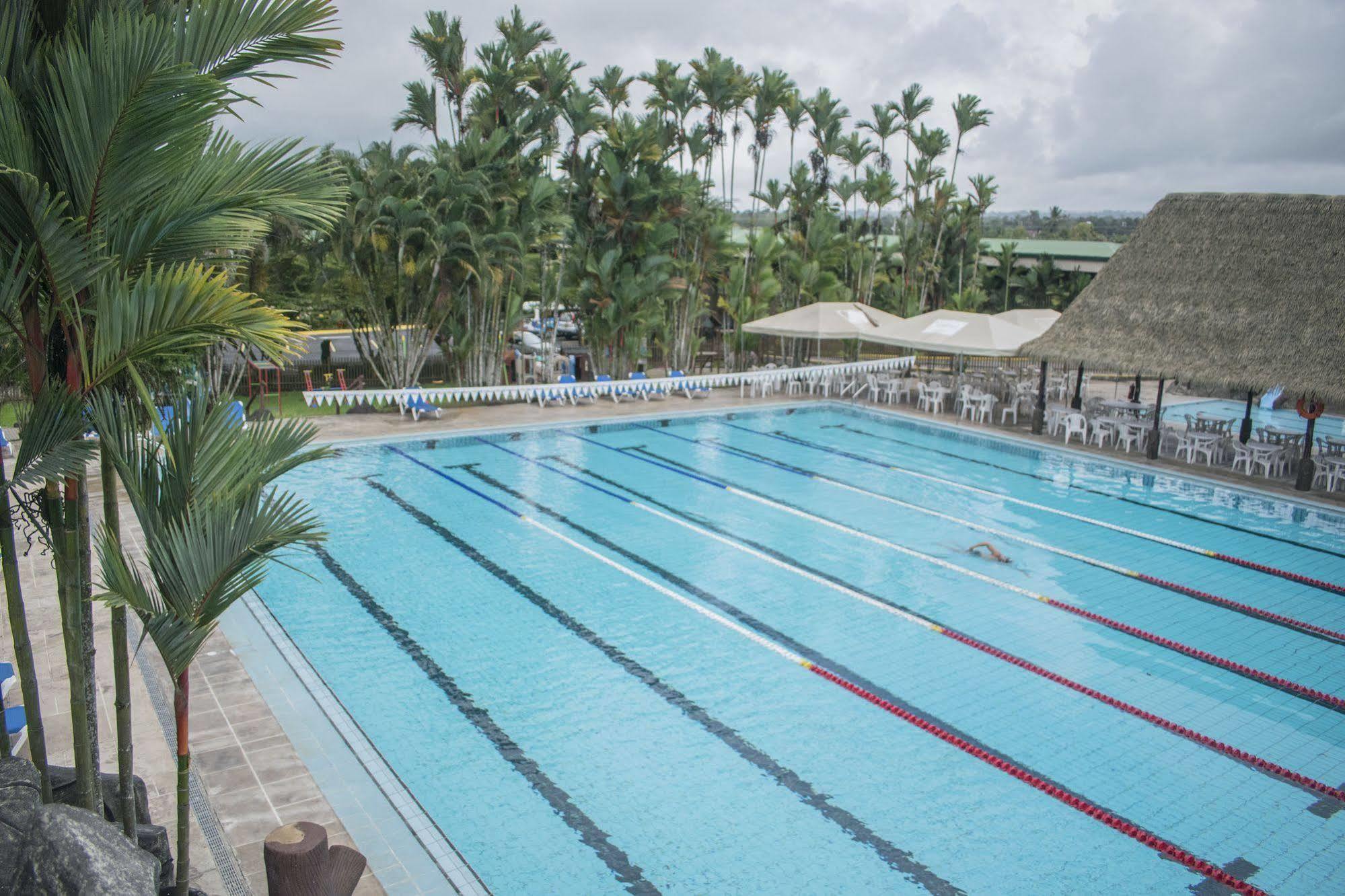 Hotel Suerre Guápiles Exteriér fotografie